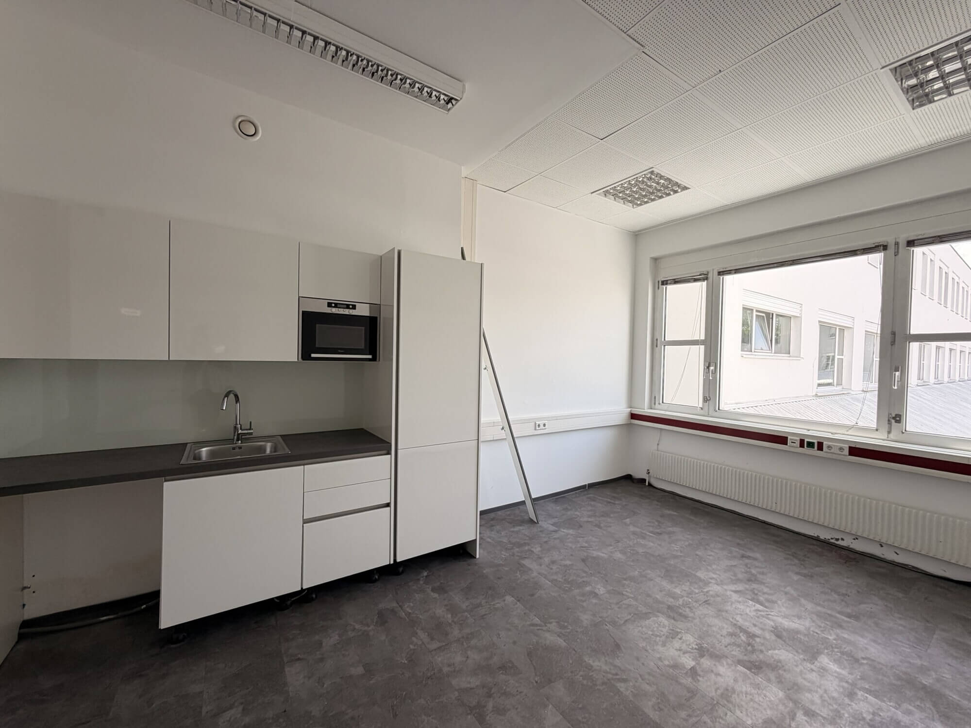 Light-filled office space in an excellent location in the 10th district