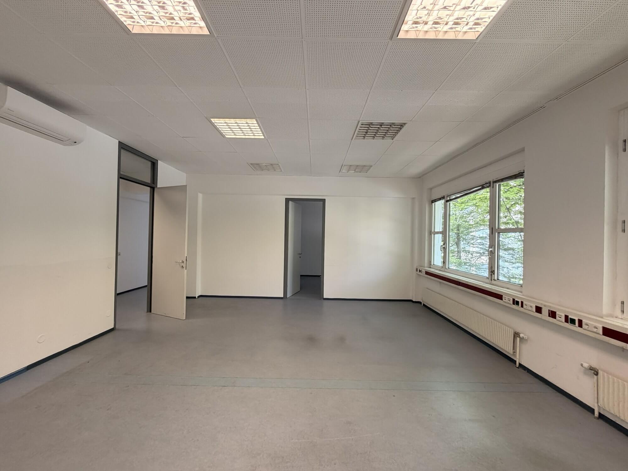 Light-filled office space in an excellent location in the 10th district