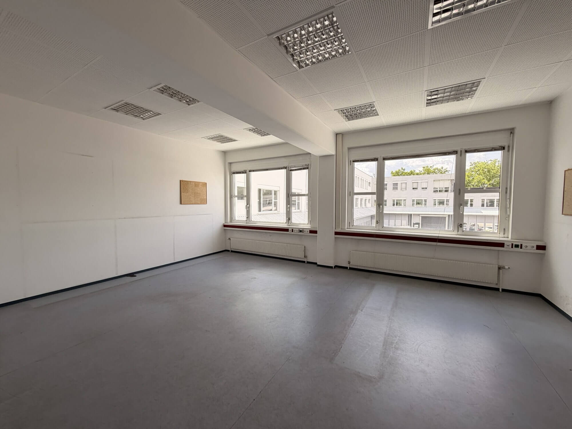 Light-filled office space in an excellent location in the 10th district