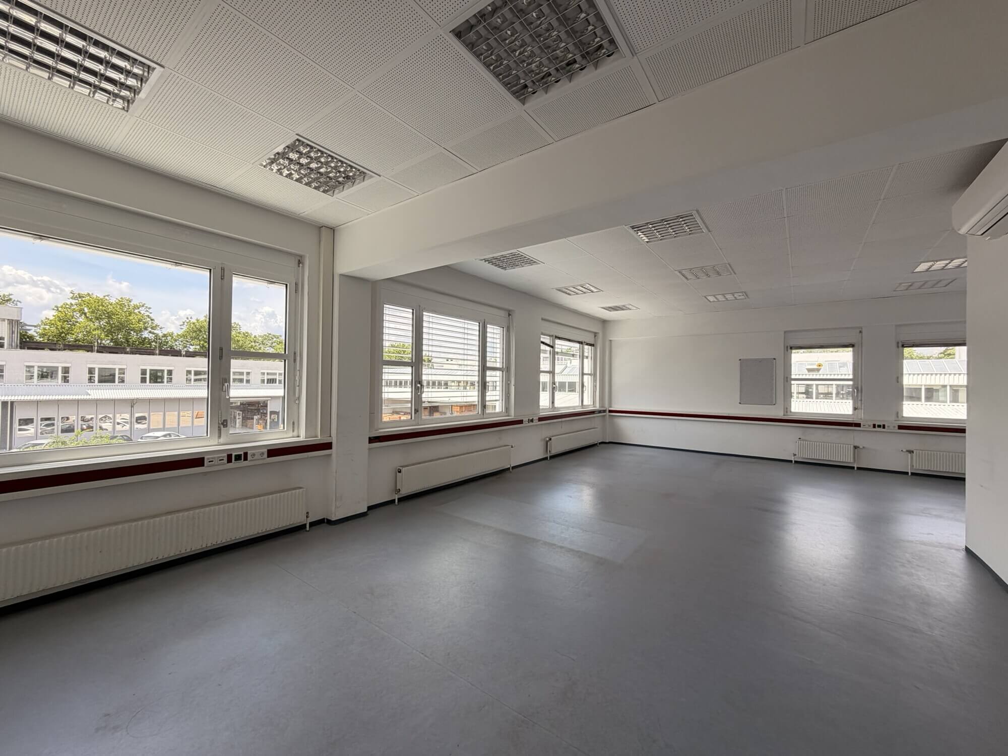 Light-filled office space in an excellent location in the 10th district