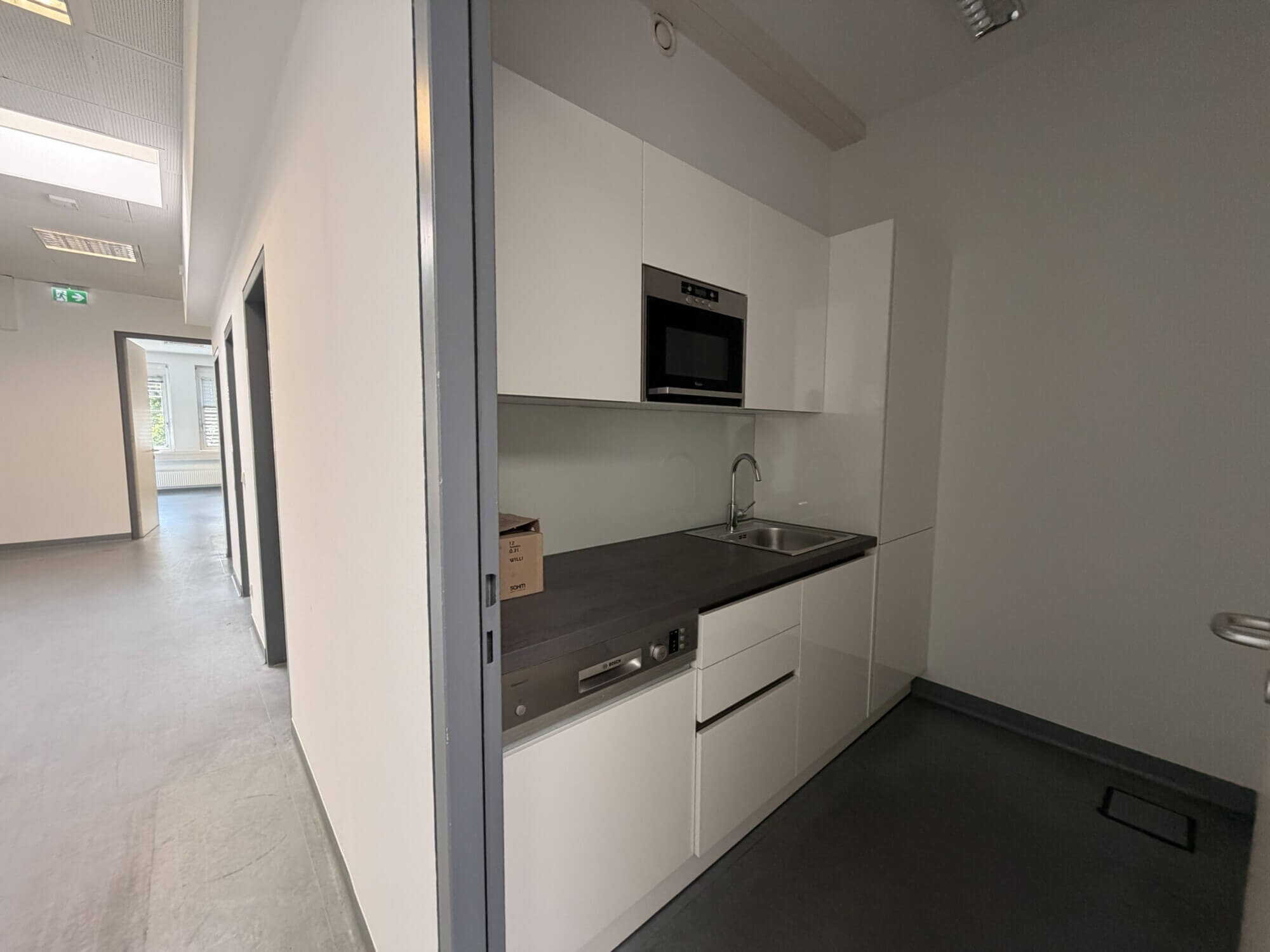 Light-filled office space in an excellent location in the 10th district