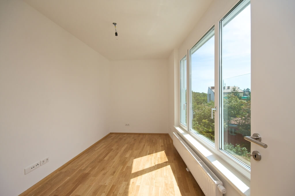 Modern 4-bedroom penthouse apartment with a rooftop terrace