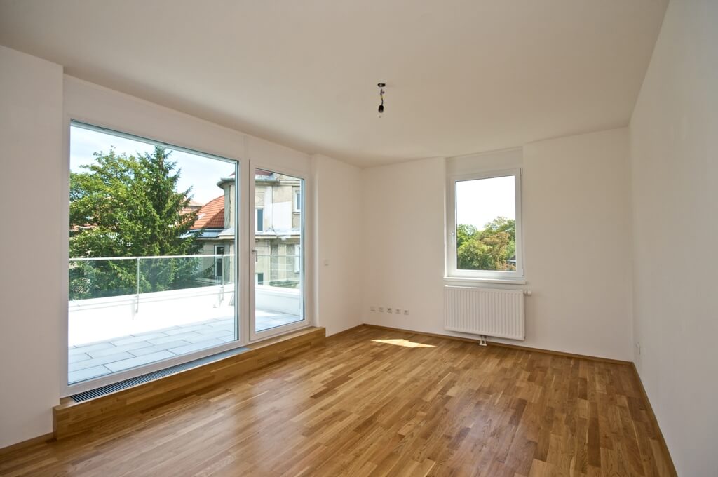 Modern 4-bedroom penthouse apartment with a rooftop terrace