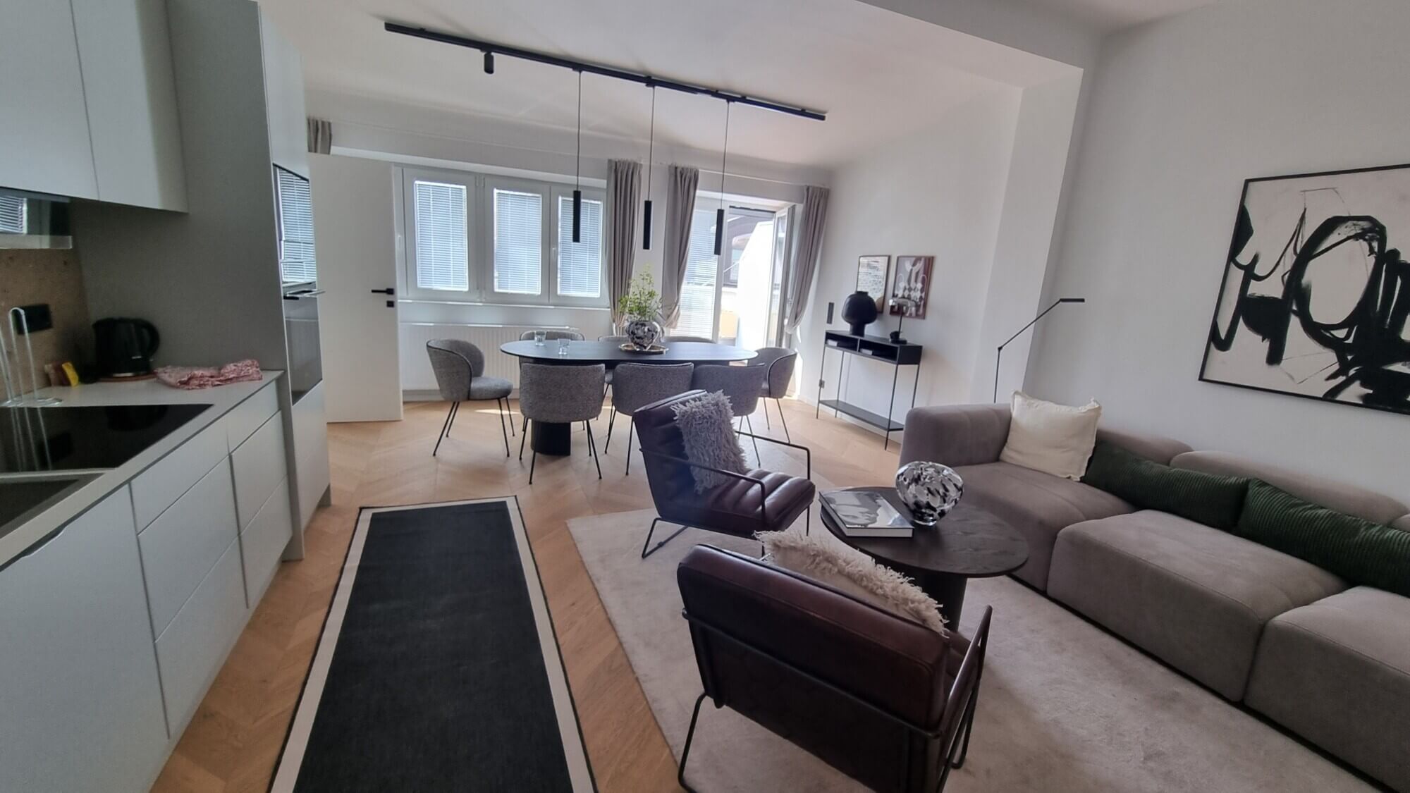 Furnished city apartment with terrace, 2 bedrooms