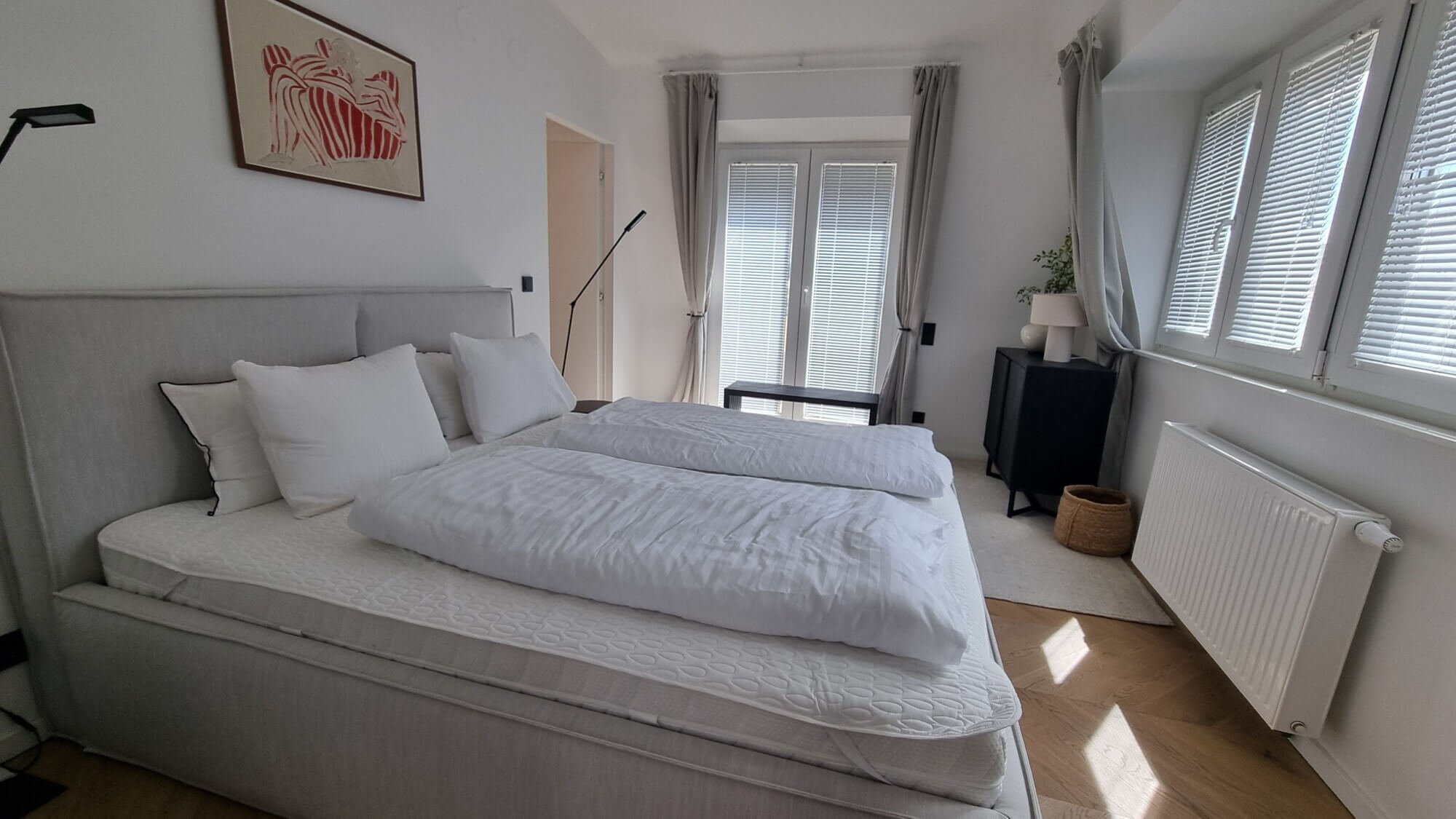 Furnished city apartment with terrace, 2 bedrooms