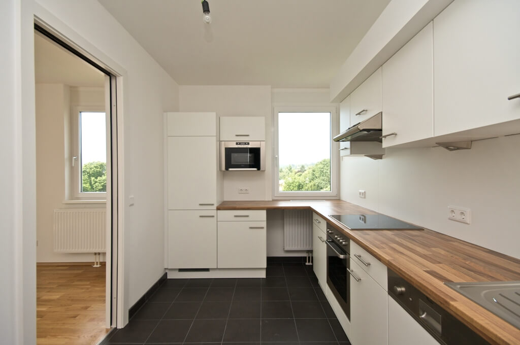 Bright top-floor 3-room apartment with a sunny terrace in Vienna's 19th district