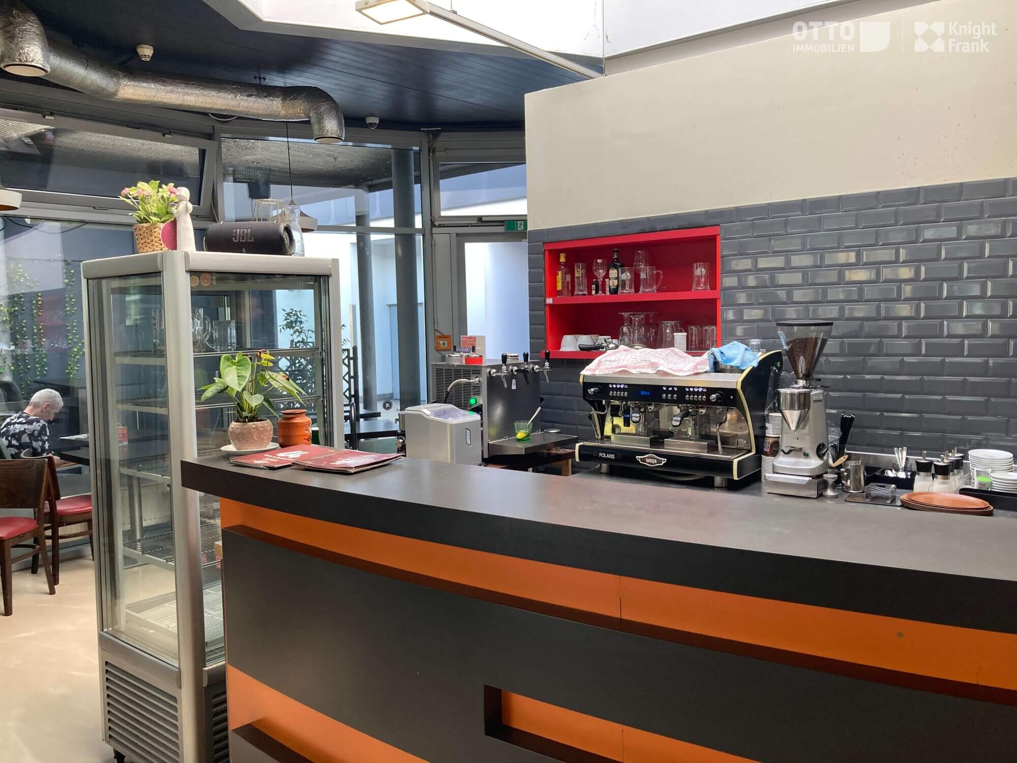 Frequenzstarke Geschäftsfläche im U4 Center