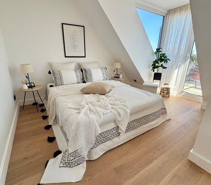 Exklusive Penthouse-Maisonette mit außergewöhnlicher Dachterrasse und Skyline View nahe Stadtpark