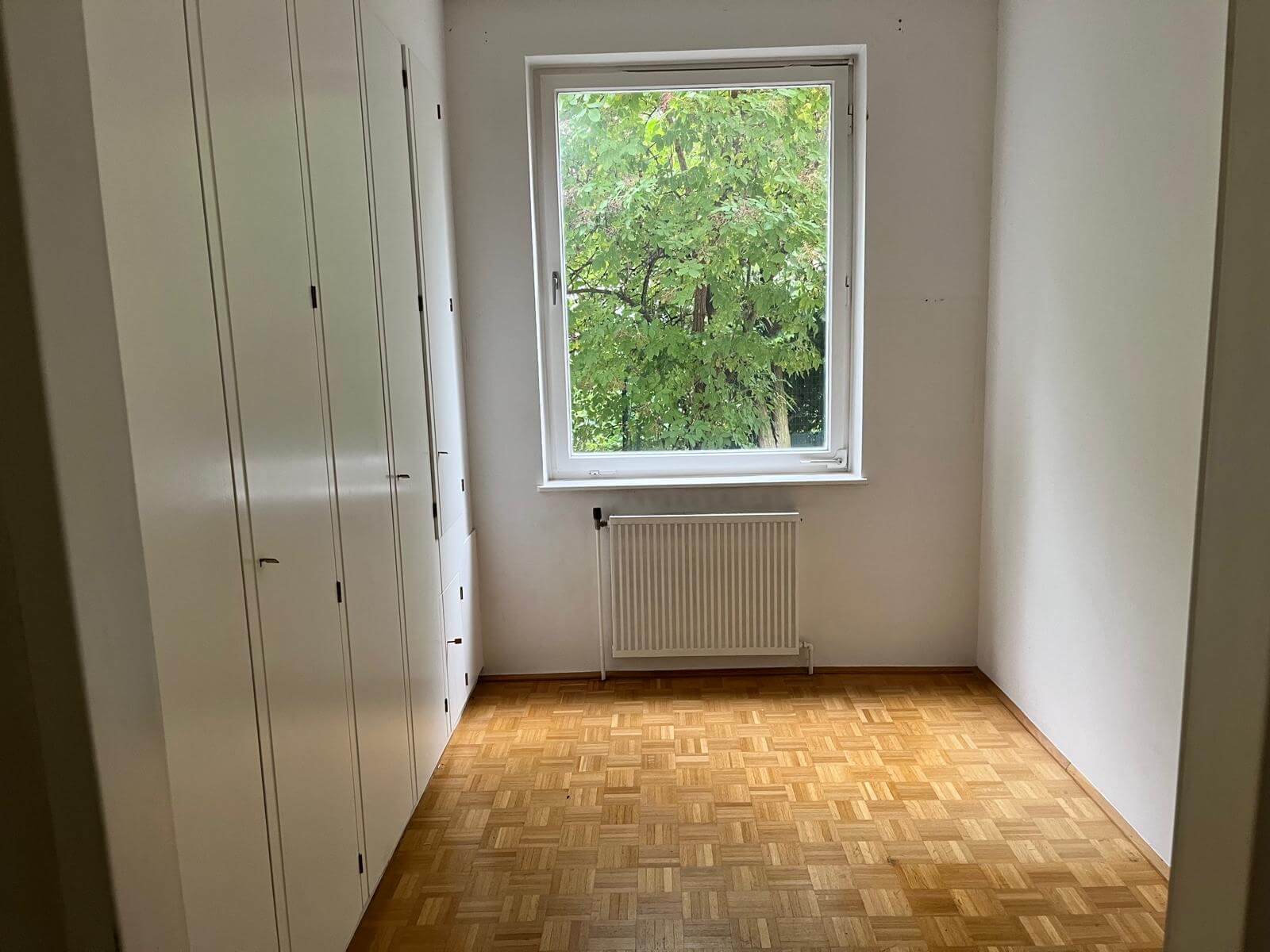 Garden apartment in the heart of the Cottage district