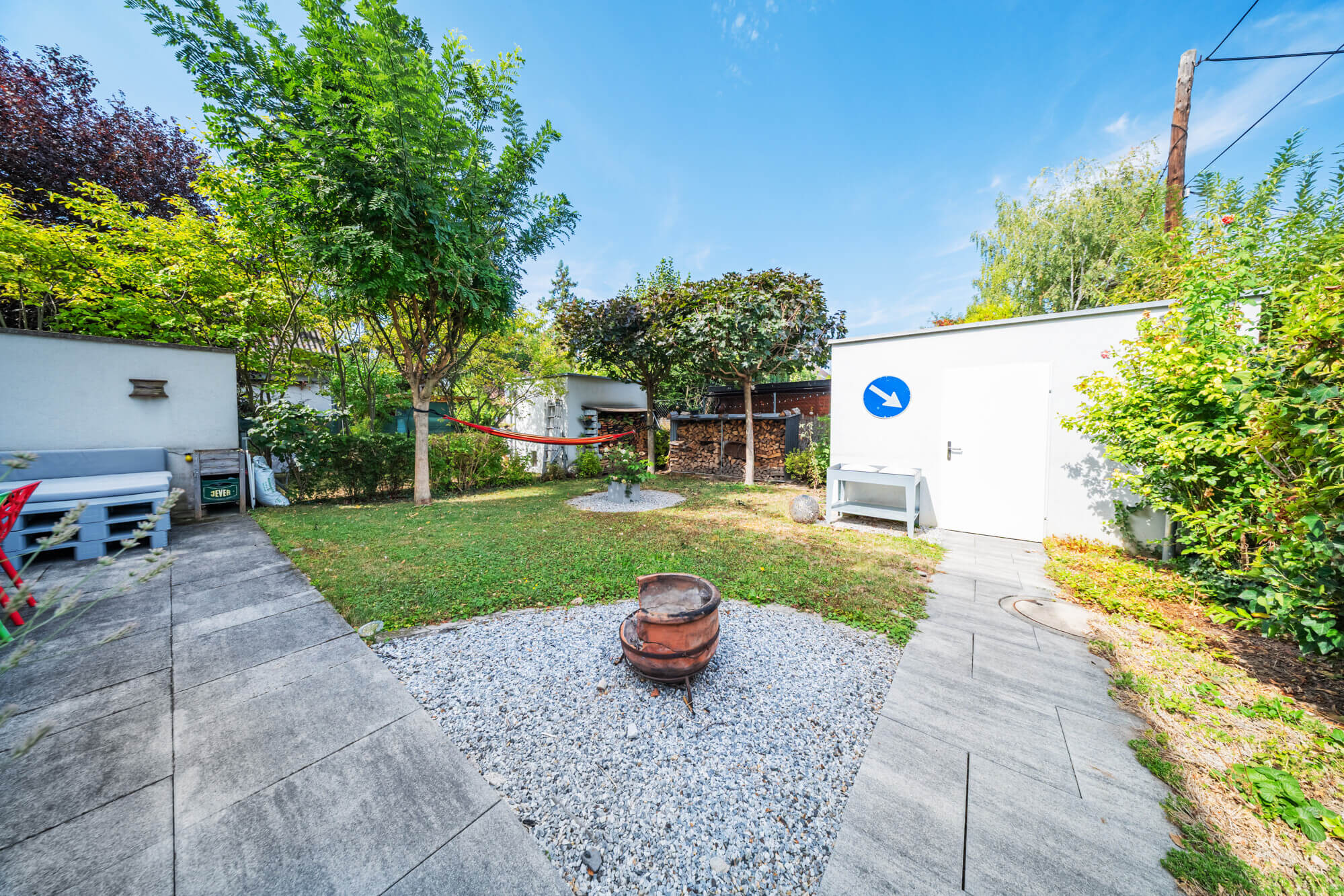 Doppelhaus mit Terrasse und Garten