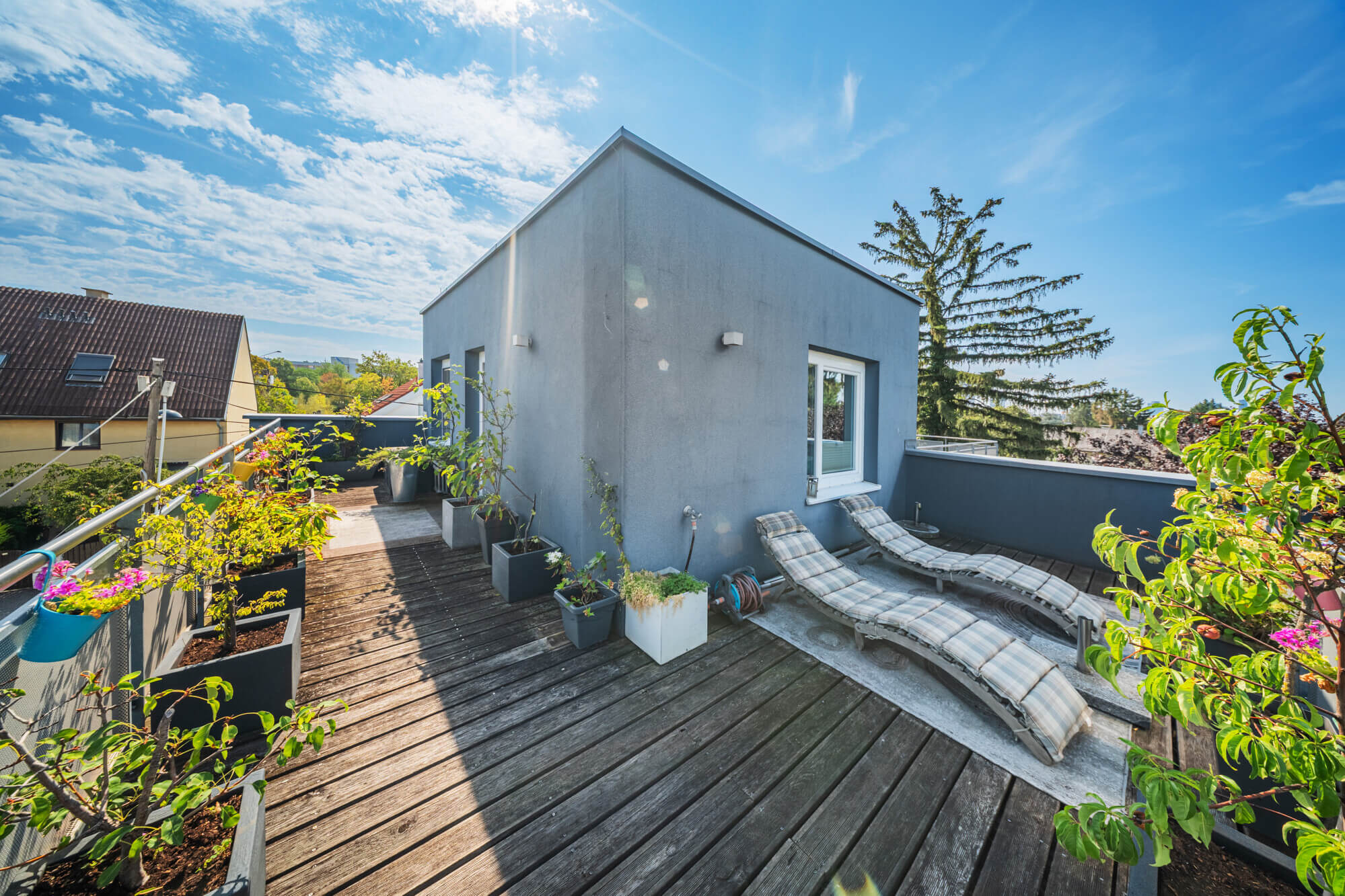 Doppelhaus mit Terrasse und Garten