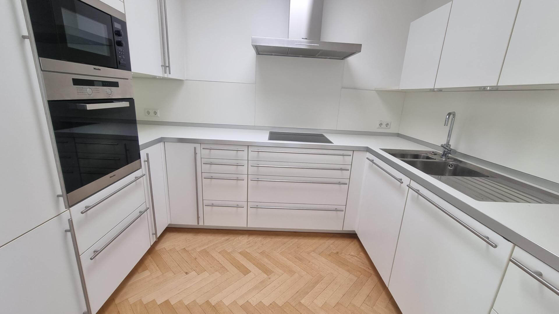 On Kohlmarkt – Luxury Penthouse Apartment – with Roof Terrace, 2 Bedrooms