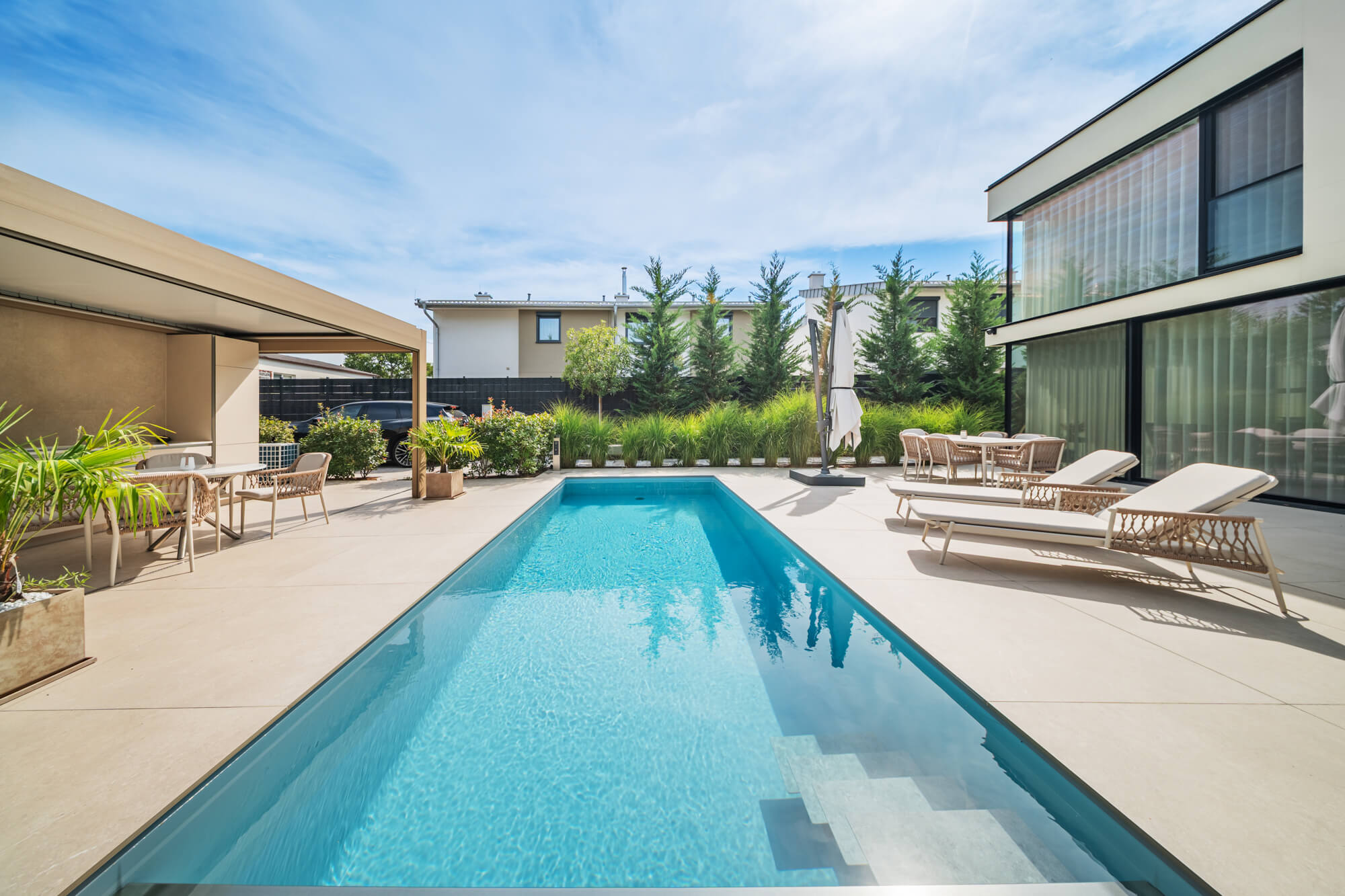 Villa mit Pool und hochwertiger Ausstattung