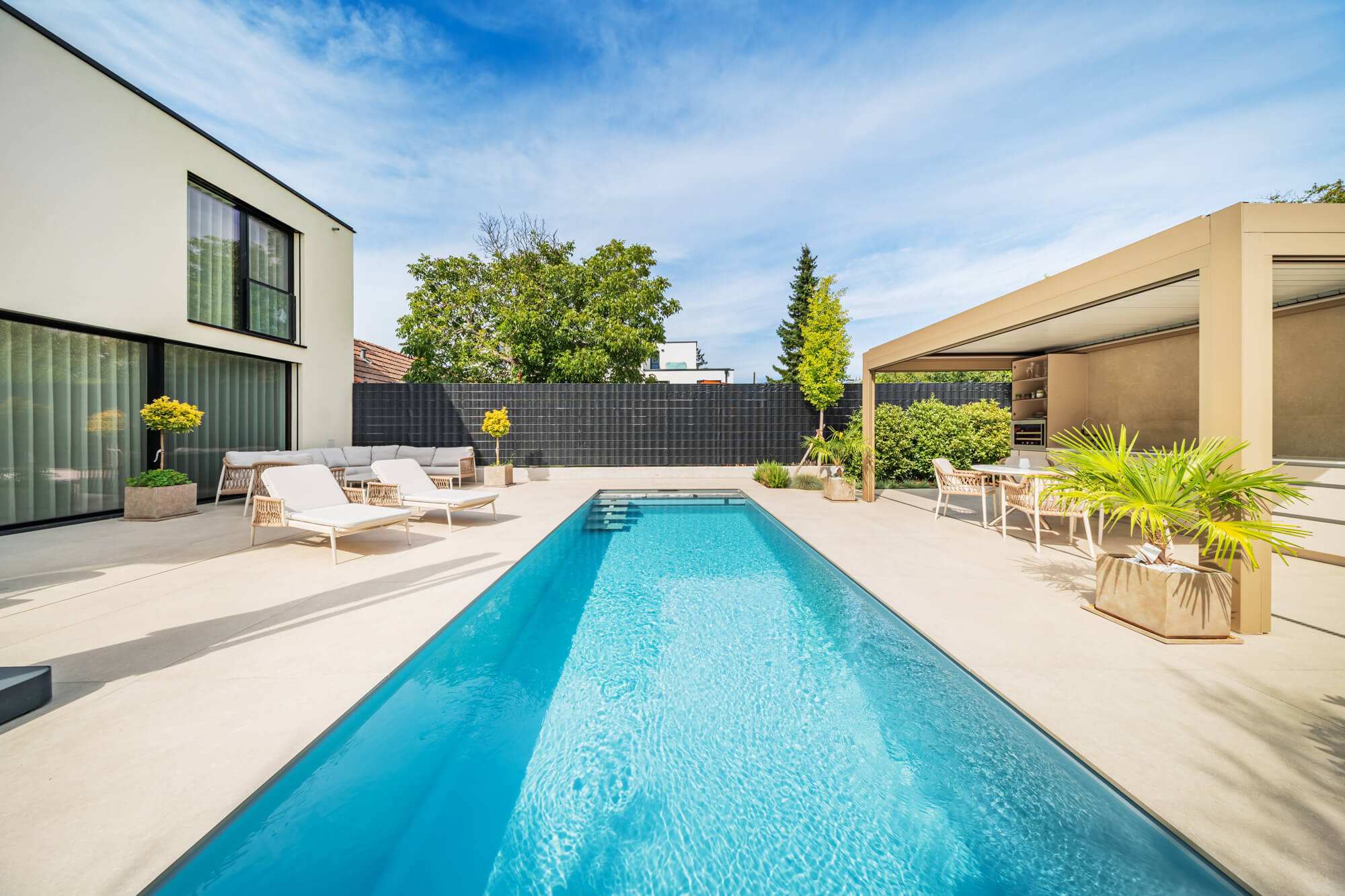 Villa mit Pool und hochwertiger Ausstattung