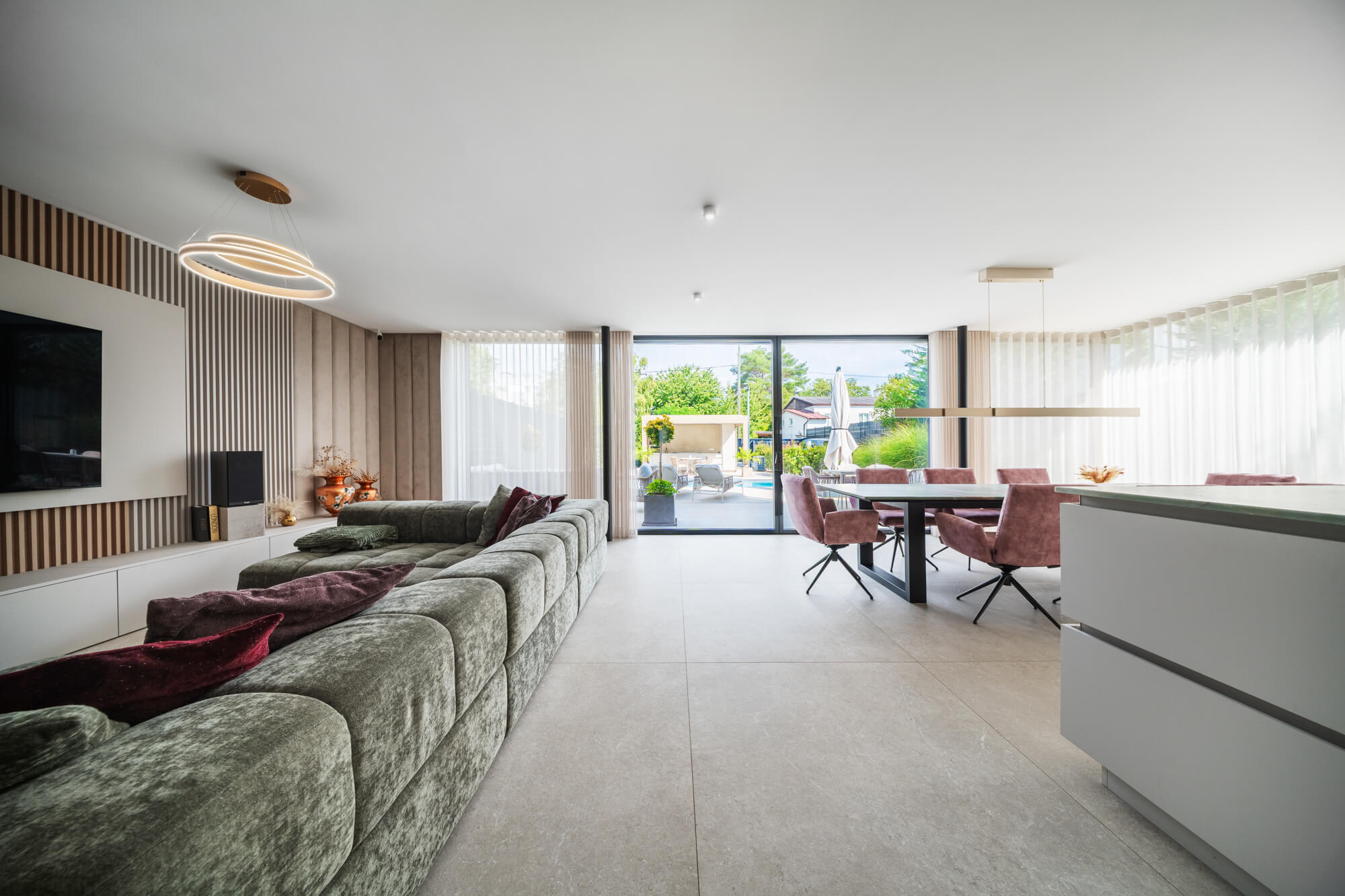 Villa mit Pool und hochwertiger Ausstattung