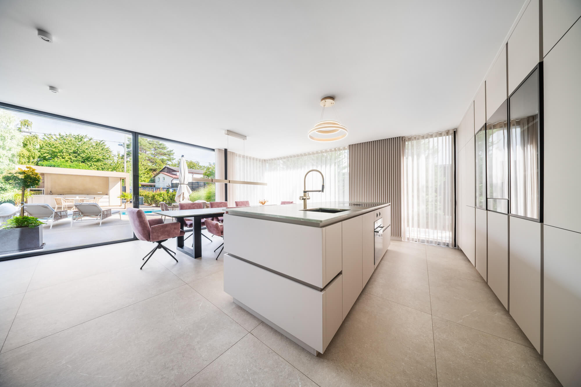 Villa mit Pool und hochwertiger Ausstattung