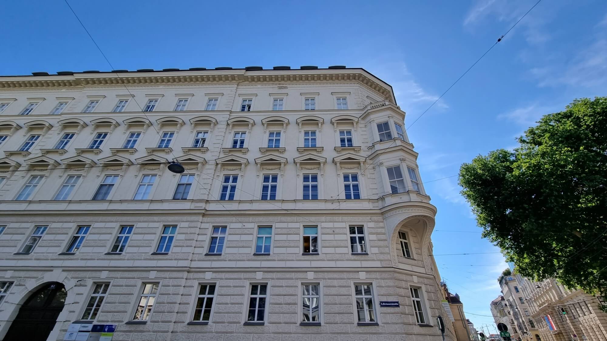 Penthouse apartment with a 140m² terrace