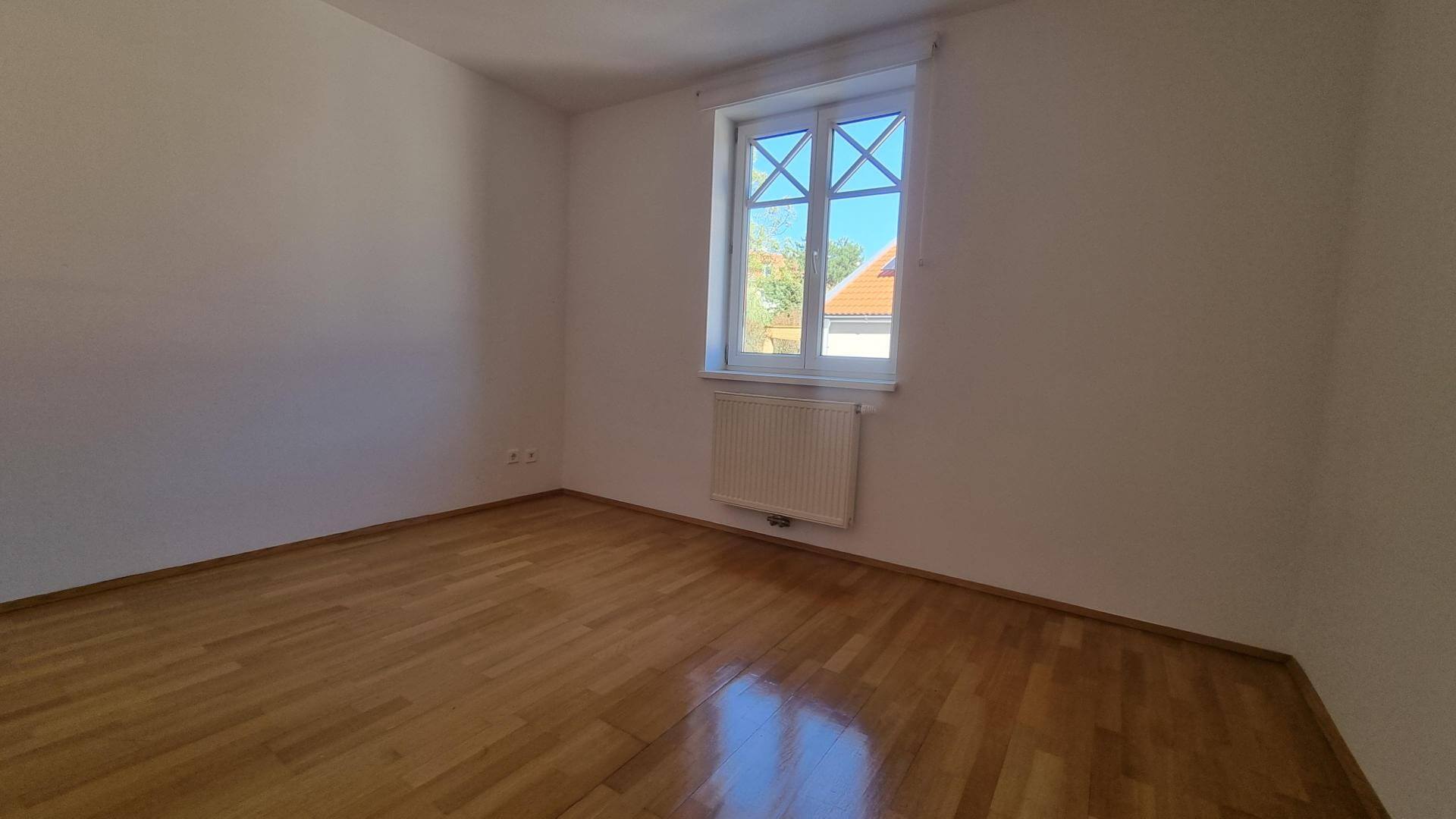 Sonnige Neubauwohnung mit Balkon im 3.Liftststock