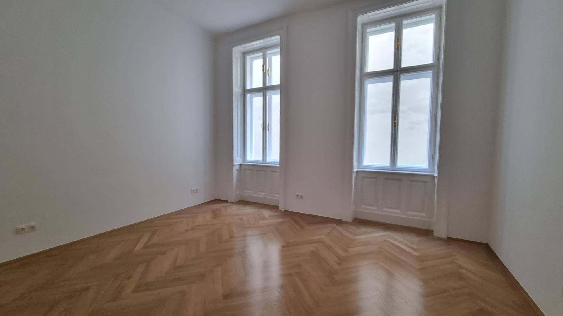 Erstbezug - topsanierter Altbau in der Sechskrügelgasse
