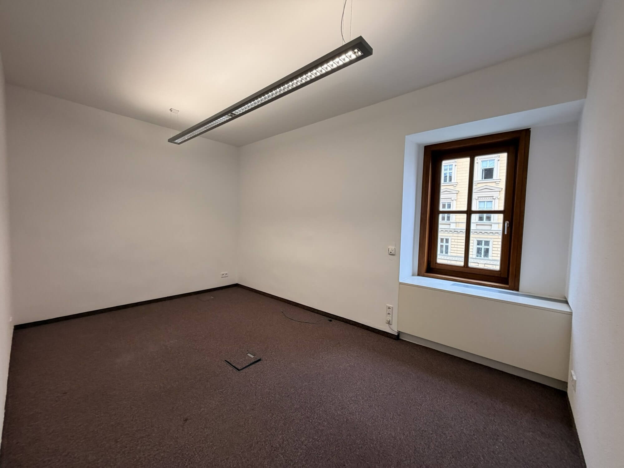 Modern office in the historic Vienna Stock Exchange