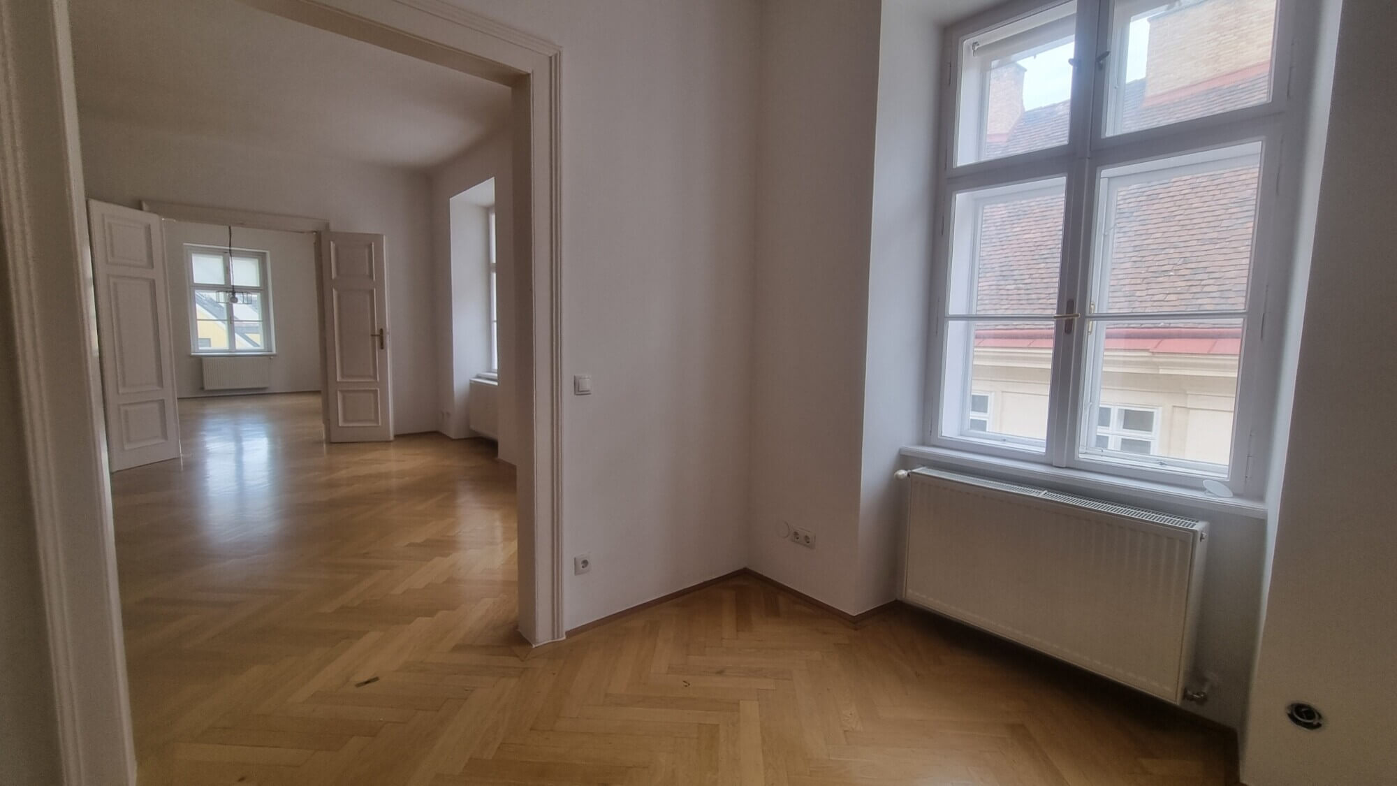 wunderschöne Altbauwohnung - beste Lage - 4.Liftstock