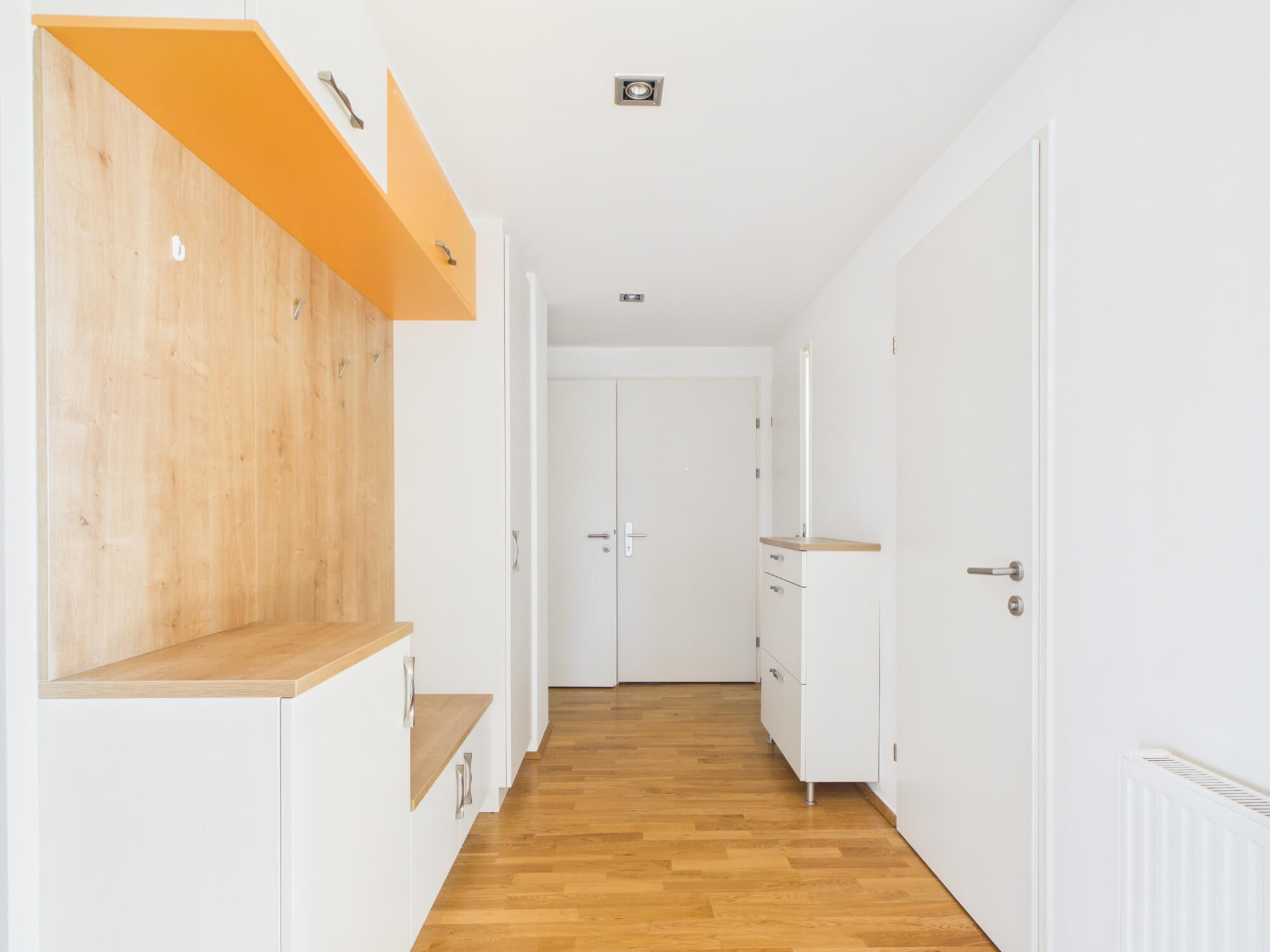 Helle 3-Zimmer-Dachgeschosswohnung mit sonniger Terrasse im 19. Bezirk