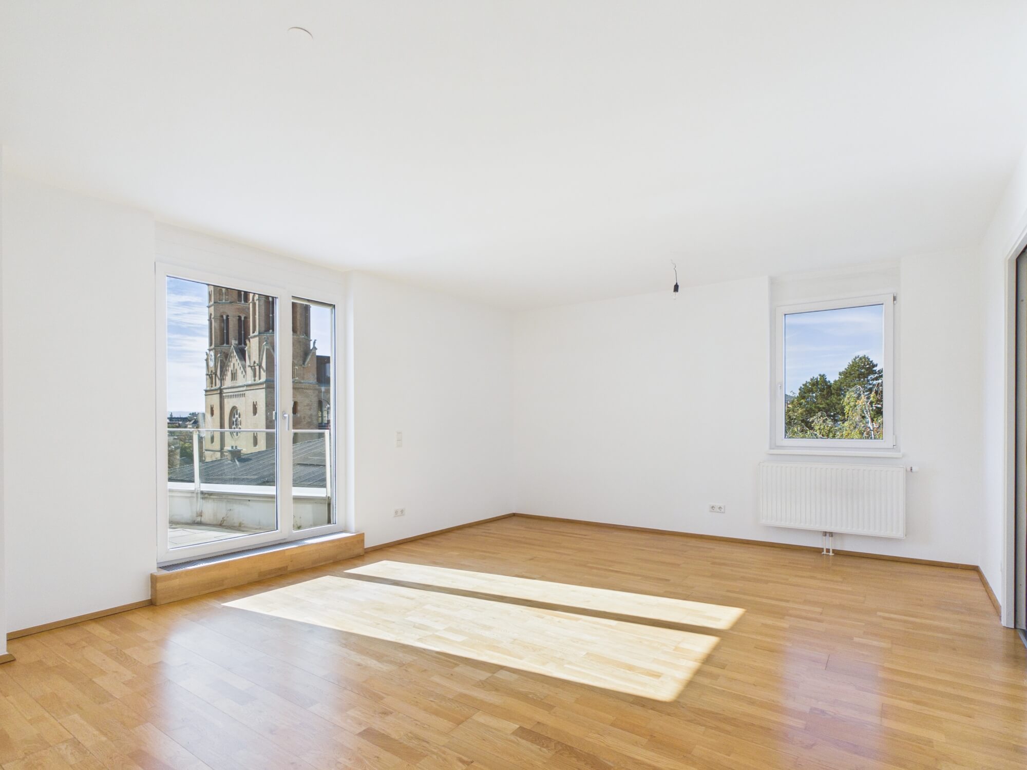 Helle 3-Zimmer-Dachgeschosswohnung mit sonniger Terrasse im 19. Bezirk