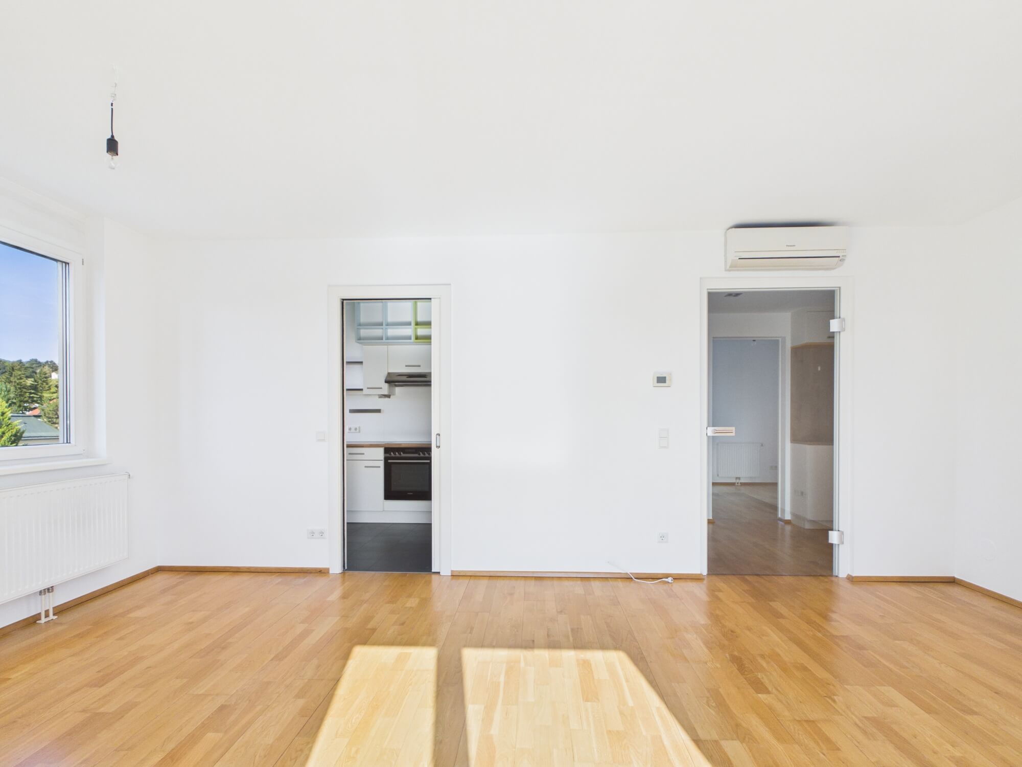 Helle 3-Zimmer-Dachgeschosswohnung mit sonniger Terrasse im 19. Bezirk
