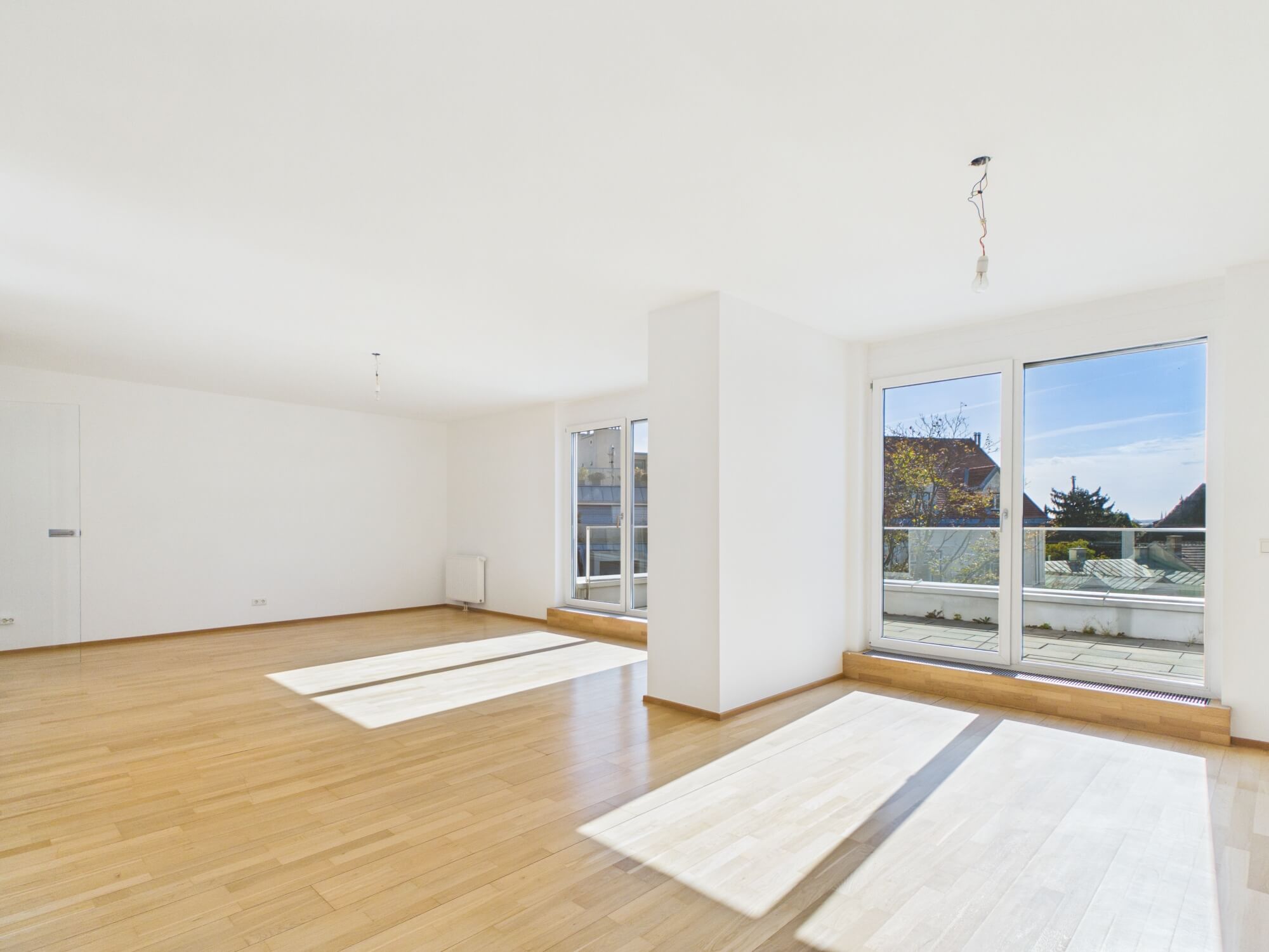 Modern 4-bedroom penthouse apartment with a rooftop terrace