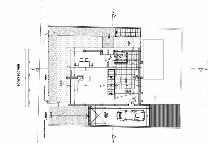 Moderne 4-Schlafzimmer-Villa mit Salzwasserpool in Caxias