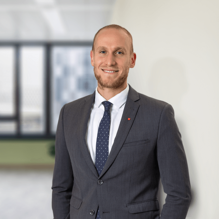 Mag. 
		Lukas Tröthandl