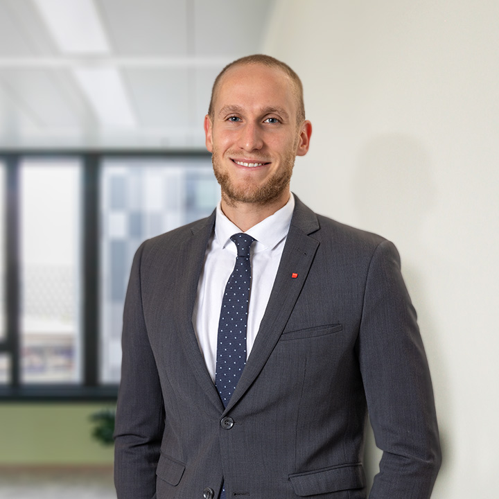 Mag. 
		Lukas Tröthandl