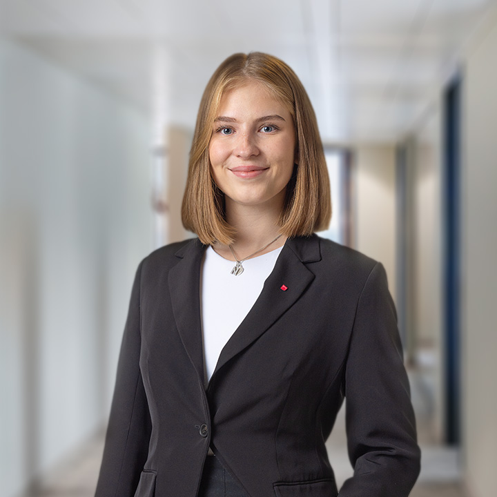 Nicole Ivancich, BA