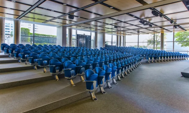 TECH GATE - Flexible Büroflächen im Turm