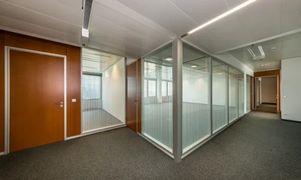 ARES TOWER Moderne Büros mit Weitblick!