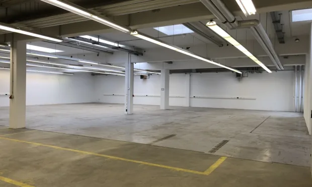 Moderne Lagerflächen an der S1