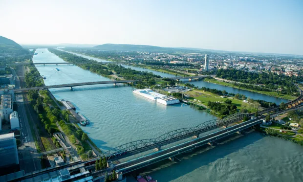 MILLENNIUM TOWER - Moderne Büros mit Weitblick