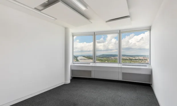 MILLENNIUM TOWER - Moderne Büros mit Weitblick