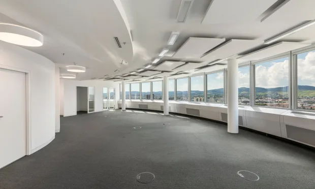 MILLENNIUM TOWER - Moderne Büros mit Weitblick