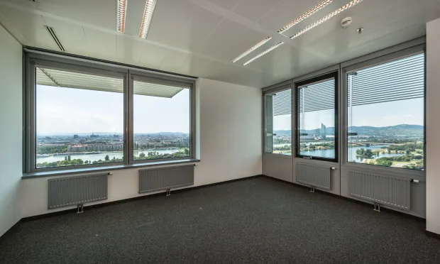 ARES TOWER Moderne Büros mit Weitblick!