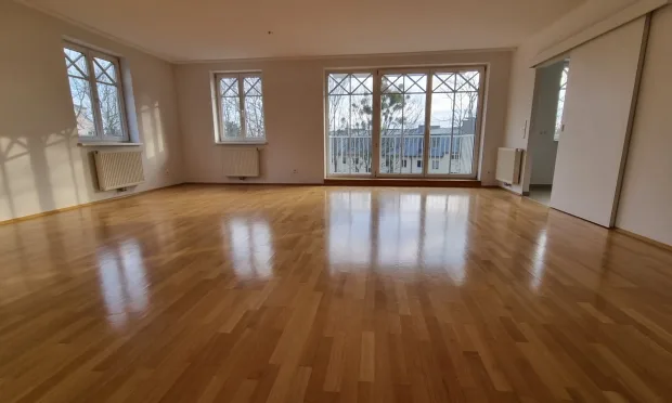 Sonnige Neubauwohnung mit Balkon