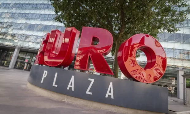 EURO PLAZA 1 - Ihr All-in-1 Büro