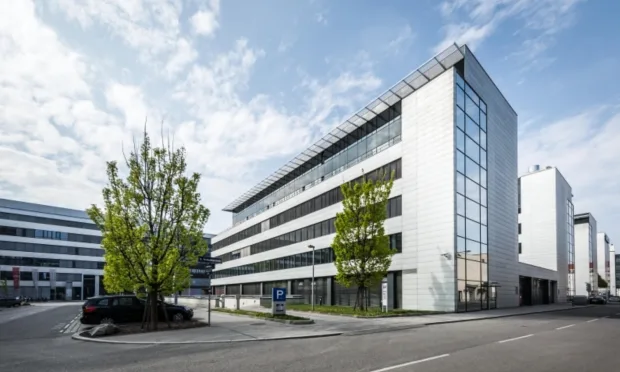 EURO PLAZA 1 - Ihr All-in-1 Büro