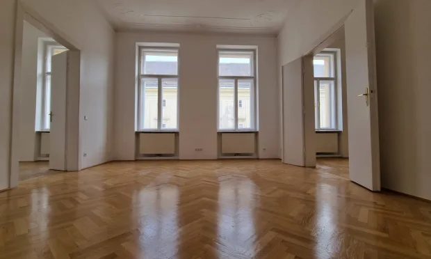 Klassischer Altbau 4 Zimmer beim Theresianum