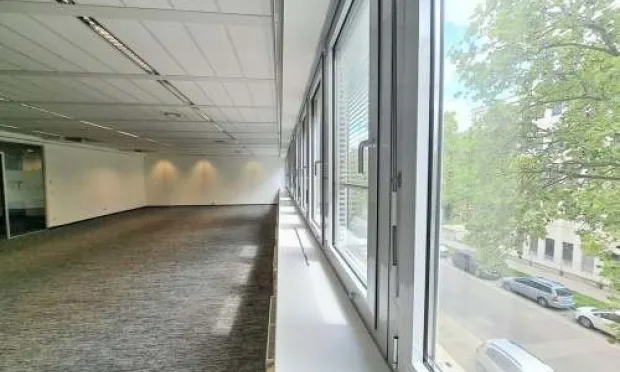 Moderne Büros zwischen Hauptbahnhof und Flughafen!