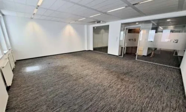 Moderne Büros zwischen Hauptbahnhof und Flughafen!