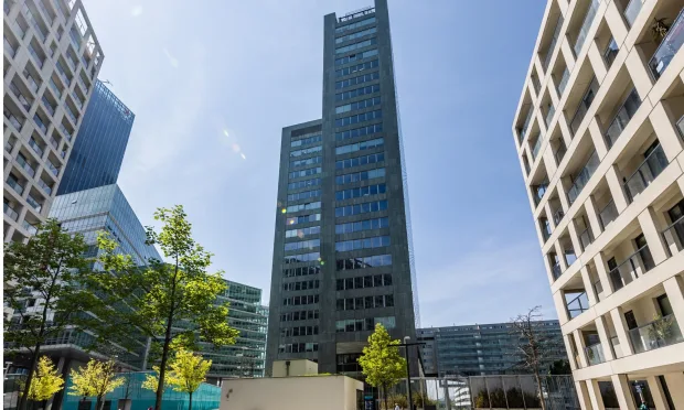 ARES TOWER Moderne Büros mit Weitblick!