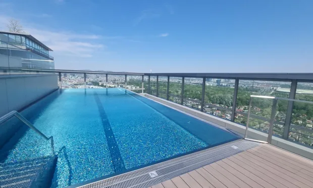 26th floor – TrIIIple – fully furnished, including parking space – for rent