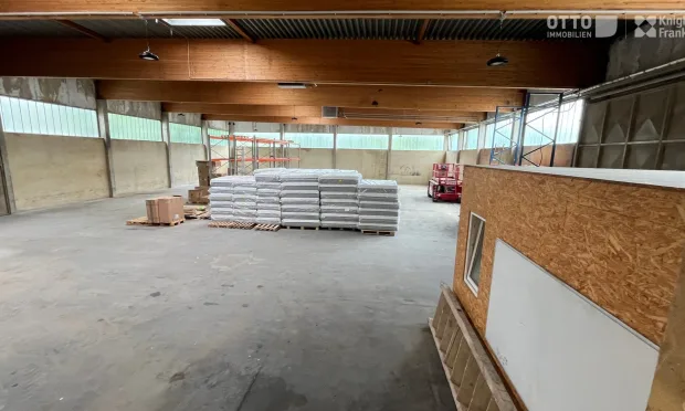 Optimal gelegene Betriebsobjekt mit Lager- und Bürofläche