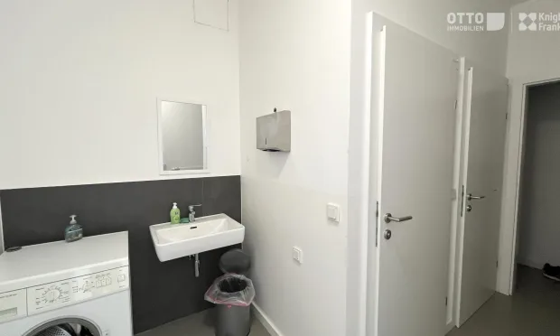 Optimal gelegene Betriebsobjekt mit Lager- und Bürofläche